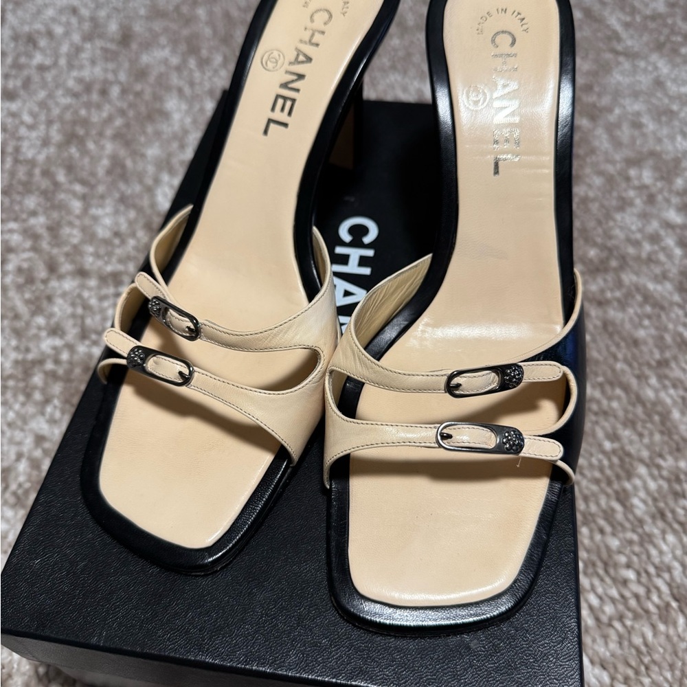 CHANEL Cream and Black Heels with Square Toe Design